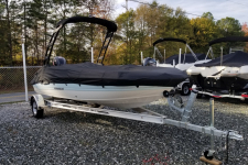 2018 Stingray 182 SC Deck Boat w/ Factory Tower, Custom Fit