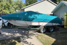 1996 Four Winns Horizon 200 - Styled to Fit Boat Cover - V-Hull Runabout Style Boat - Sun-DURA - V-20 I/O