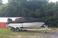 Mako 205 DC - Styled to Fit cover, V-Hull Runabout Style Boat