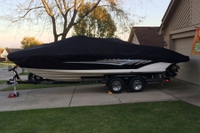 Rinker Captiva - Styled to Fit Boat Cover - V-Hull Runabout w/ Walk Thru Transom